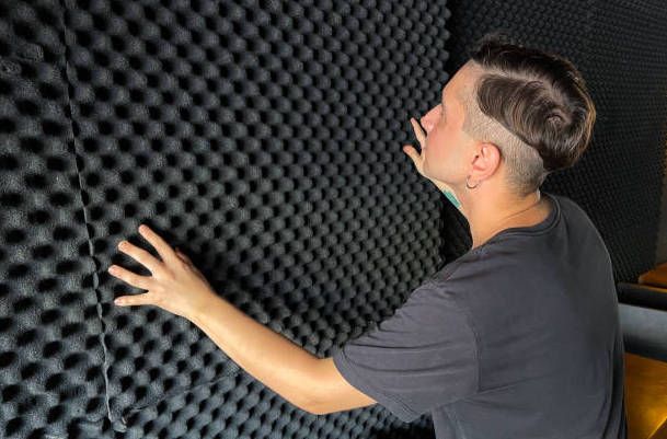 How to Soundproof a Room: DIY Soundproofing