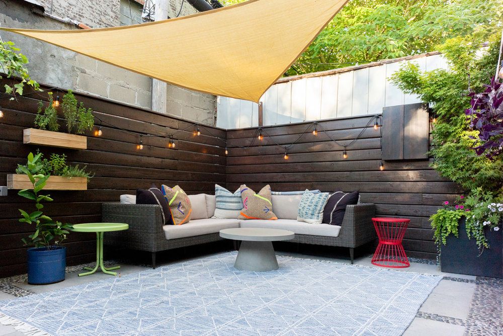 Private City Backyard Living Space 