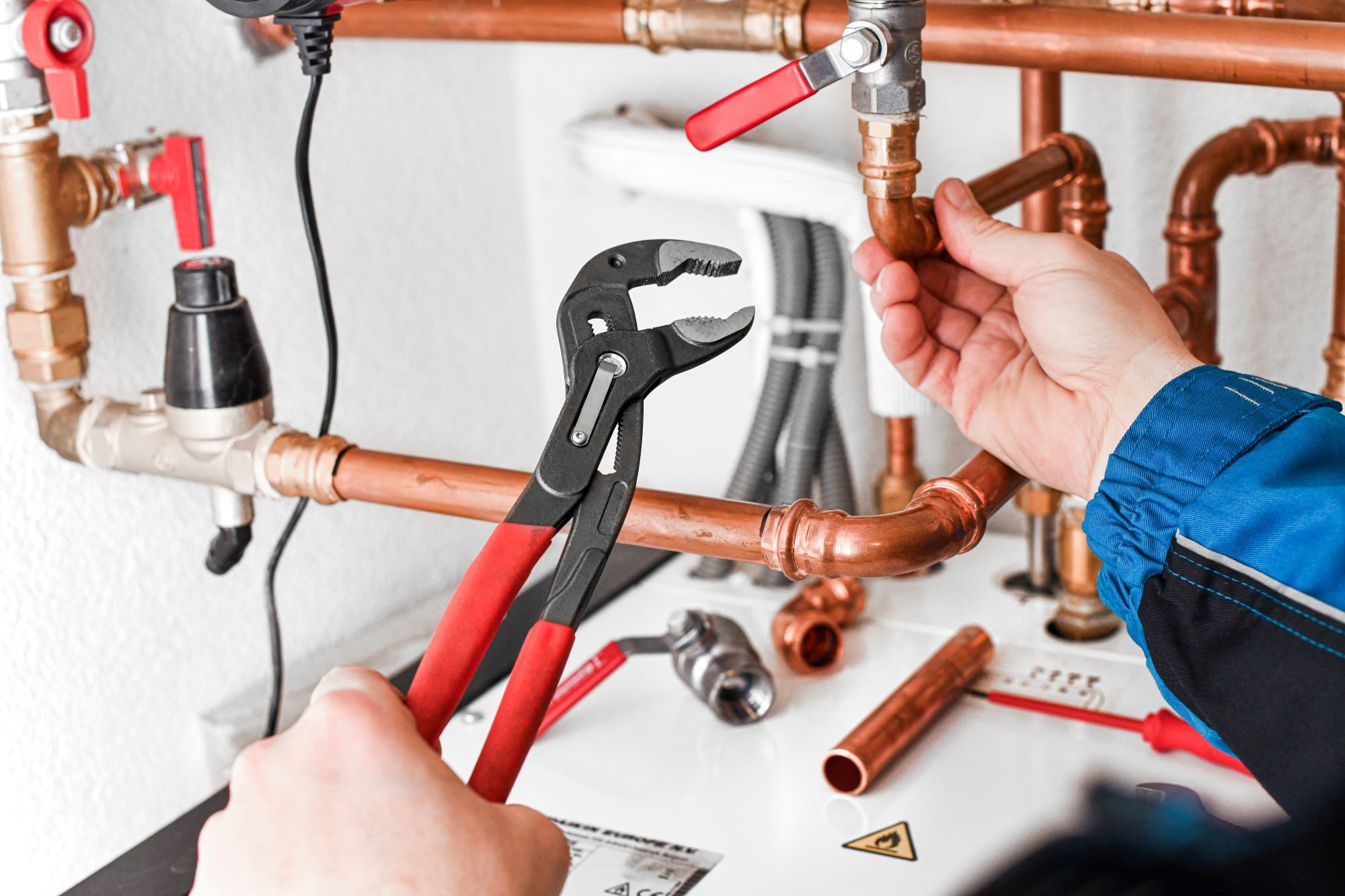 Time For An Upgrade: 8 Signs Your Home Needs Repiping