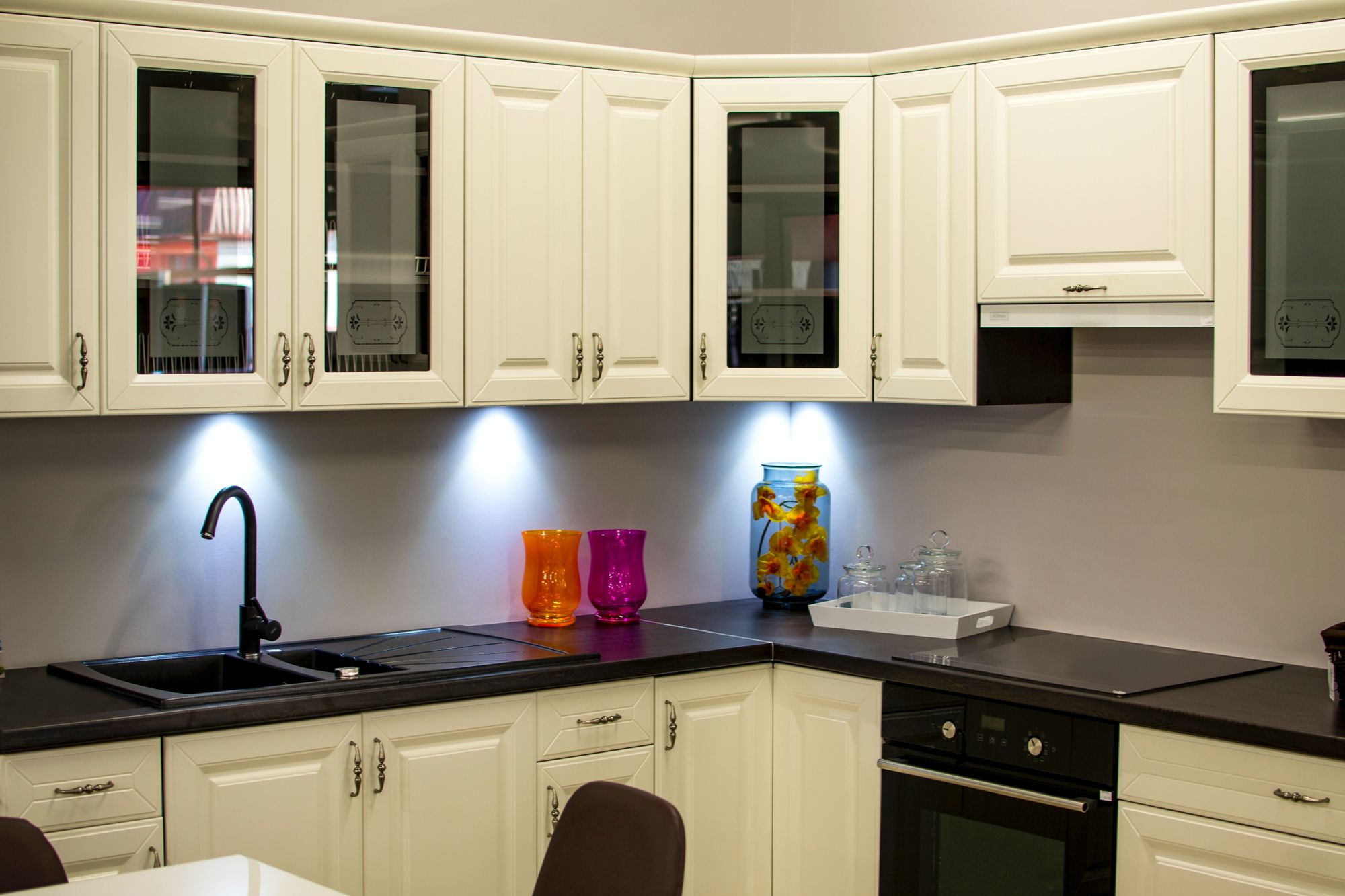 Breathe New Life into Your Kitchen by Redoing Kitchen Cabinets