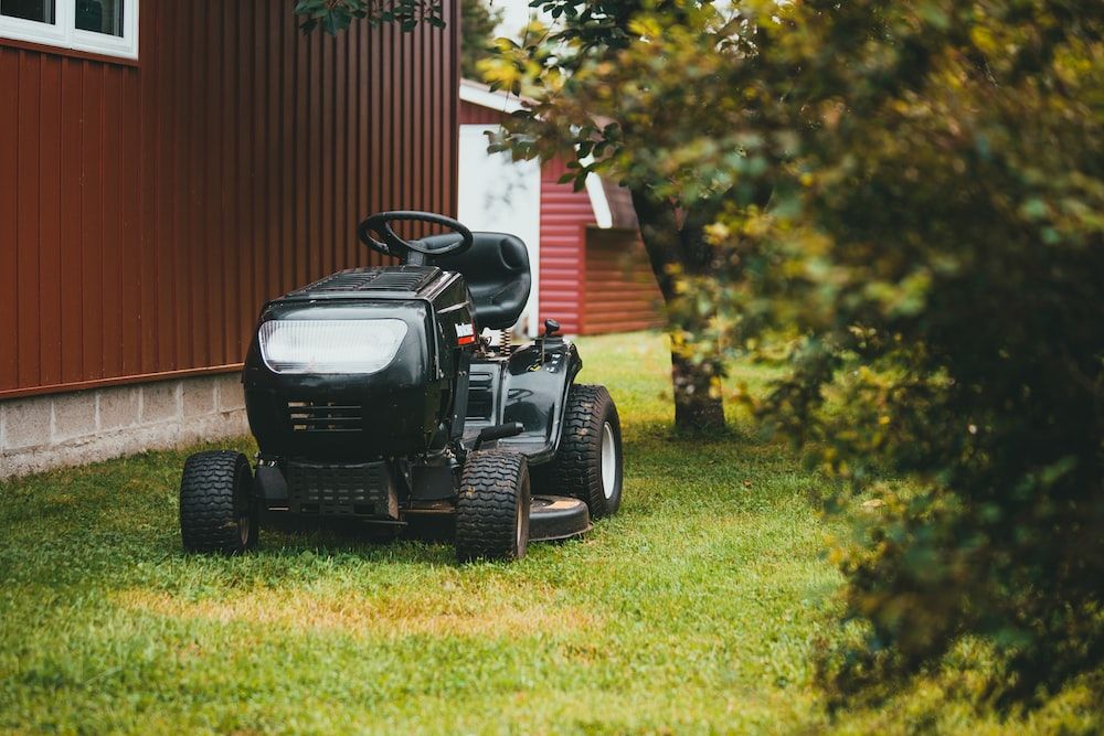 SAE 30 Vs 10w30: Which To Use In Your Lawn Mower