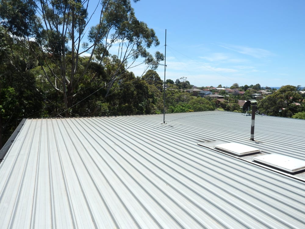 The Unparalleled Benefits of a Metal Flat Roof