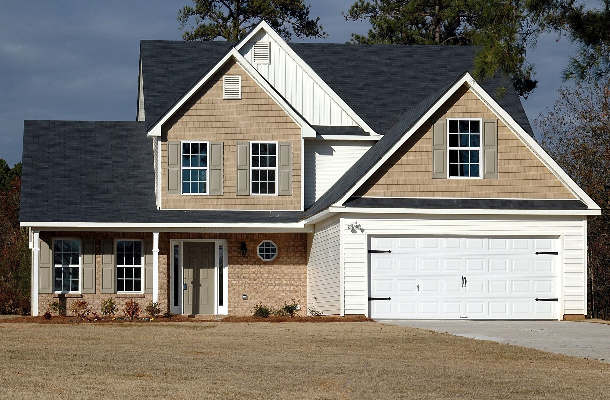 Should You Buy a House with a Garage? Here's Why or Why Not